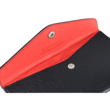 Load image into Gallery viewer, Button Wallet Black