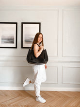 Load image into Gallery viewer, Black Tote Handbag